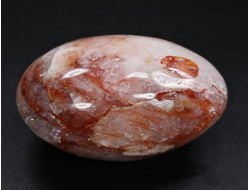 Кварц с гематитом, галтовка крупная, Бразилия (57*39*33 мм, 112 г) №27114