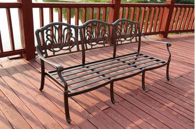 Диван трёхместный Madrid из литого алюминия