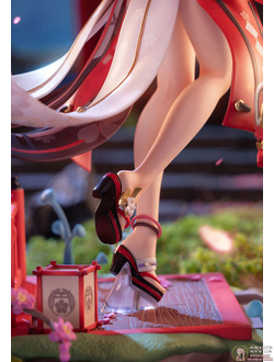 Фигурка 1/7 Яэ Мико (Yae Miko Astute Amusement Ver.)
