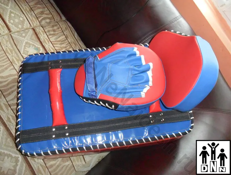 Боксёрские лапы / тайские пэды