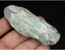 Берилл голубой (Аквамарин), необработанный, дикий образец, Бразилия (74*32*25 мм, 66 г) №37880