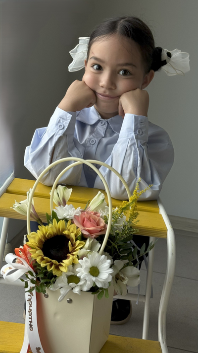 Цветочная композиция учителю / воспитателю № 803