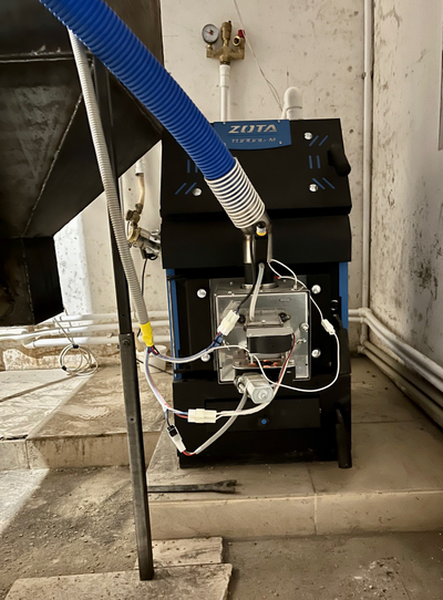 Факельные горелки Бегемот 15 и 25 кВт со шнеком в комплекте.