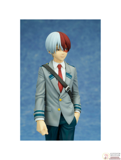 Фигурка 1/8 Шото Тодороки (Todoroki Shouto School Uniform Ver.)