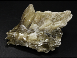 Мусковит, необработанный "дикий" образец, Бразилия (63*44*30 мм, 46 г) №36383