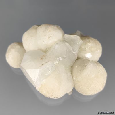 Апофиллит, стильбит. Индия. 65*45*25мм