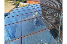 Стеклянный навес. Домодедово