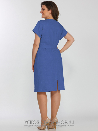Летнее платье прямого силуэта синего цвета на пуговицах