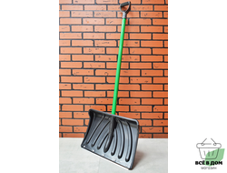 Лопата снеговая "Крепыш" 465*340 мм с металл. крашеным черенком и V-обр ручкой