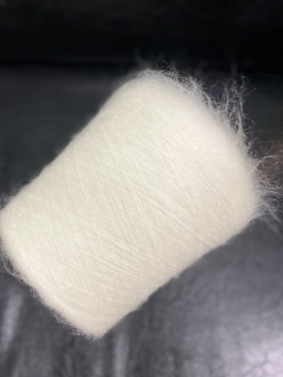 IGEA art. ASTRO 50% кид мохер 3% шерсть 47% РА 1000 м/100 гр. цв. белый (модификация 1)