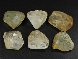 Топаз, кристалл, "дикий", в ассортименте, Россия, Забайкальский край (15-17 мм, 2,5-3 г) №36027