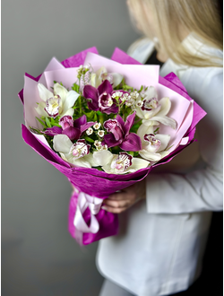 Букет из орхидей ,9шт