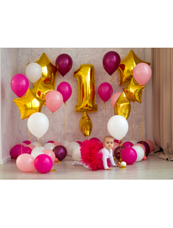 Фотозона из шаров розовый для девочки золотая цифра на assorti123.ru