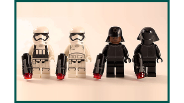 Минифигурки из Набора LEGO # 75132 «Боевой Набор ПЕРВОГО ОРДЕНА».