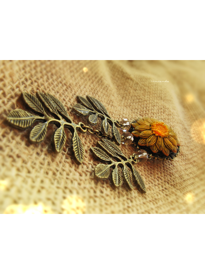 Брошь в стиле кантри &quot;Соломенный Цветок&quot;