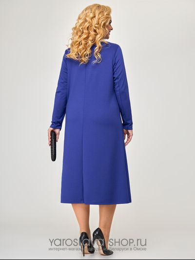 Нарядное платье василькового цвета с атласной лентой