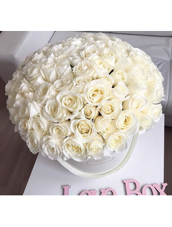 Букет в шляпной коробке с  розами XXL