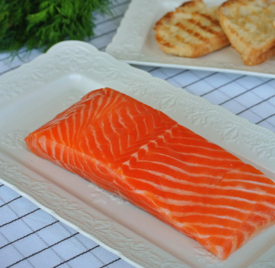 Форель (1,5+) ФИЛЕ на коже МАЛОСОЛЕНОЕ Trim С, в/у, заморозка. НОРВЕГИЯ. Цена указана за кг.