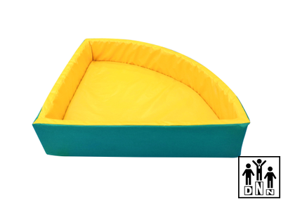 Детский сухой бассейн угловой R150xH36 зеленый без аппликаций DNN