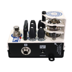 AMT Bricks Vx-CLEAN - одноканальный ламповый гитарный преамп (эмуляция VOX AC30) [без БП]