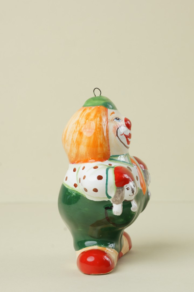 Клоун со щенками