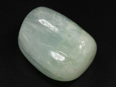 Кальцит фисташковый, галтовка, Пакистан (28*24*18 мм, 25 г) №35246