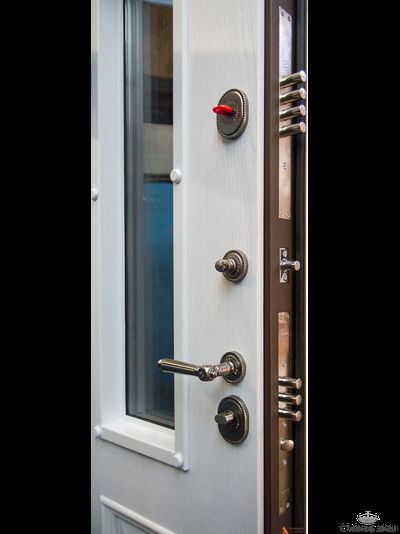 Империал Glass Шпон дуба эмаль белая, 26 мм, гладкая прижимная рамка, шагрень белая