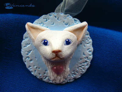 Кошечка Шебби. Авторская подвеска в стиле шебби-шик из полимерной глины