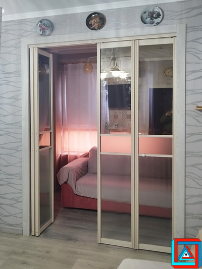 Перегородка-книжка из 4-х створок сложение на две стороны