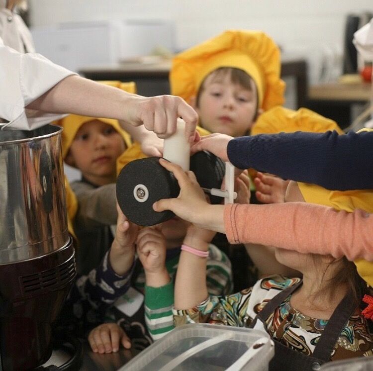 Даже Дети рады Premier!  Melangeur.ru