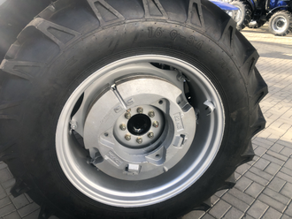 Трактор Lovol TH 854