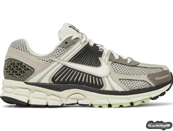 NIKE ZOOM VOMERO 5 SP GREY (40-45)