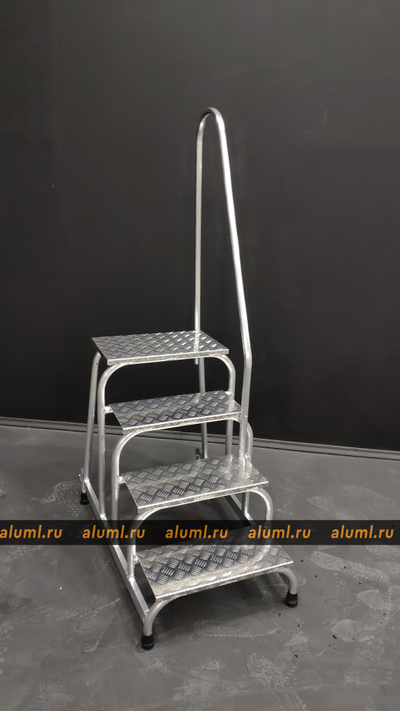 Монтажная подставка тип -1 4 ступени мобильная с поручнем