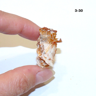 Ванадинит натуральный (щетка) №3-30: 29*23*19мм