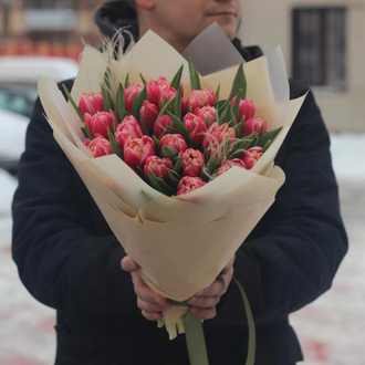 Шикарный букет из тюльпан