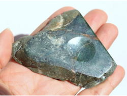 Шар из Жадеита с подставкой (58 мм, 405 г) №4351