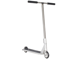 Трюковой самокат Native Stem в стильном дизайне.