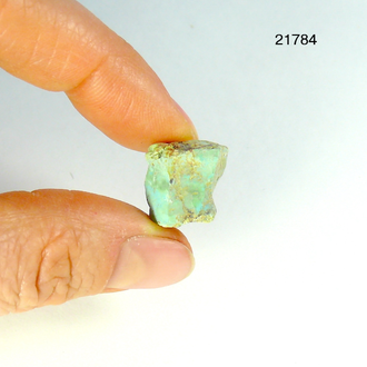 Бирюза натуральная (необработанная) Казахстан арт.21784: 3,2г - 14*12*12мм