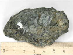 Актинолит, Россия, Северный Кавказ, КЧР, река Большой Блыб (66*40*22 мм, 53 г) №29629