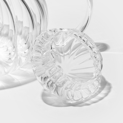 Чайник со стеклянной крышкой и со стеклянной колбой