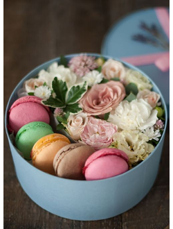 Коробка с макарунами "Bonjours"