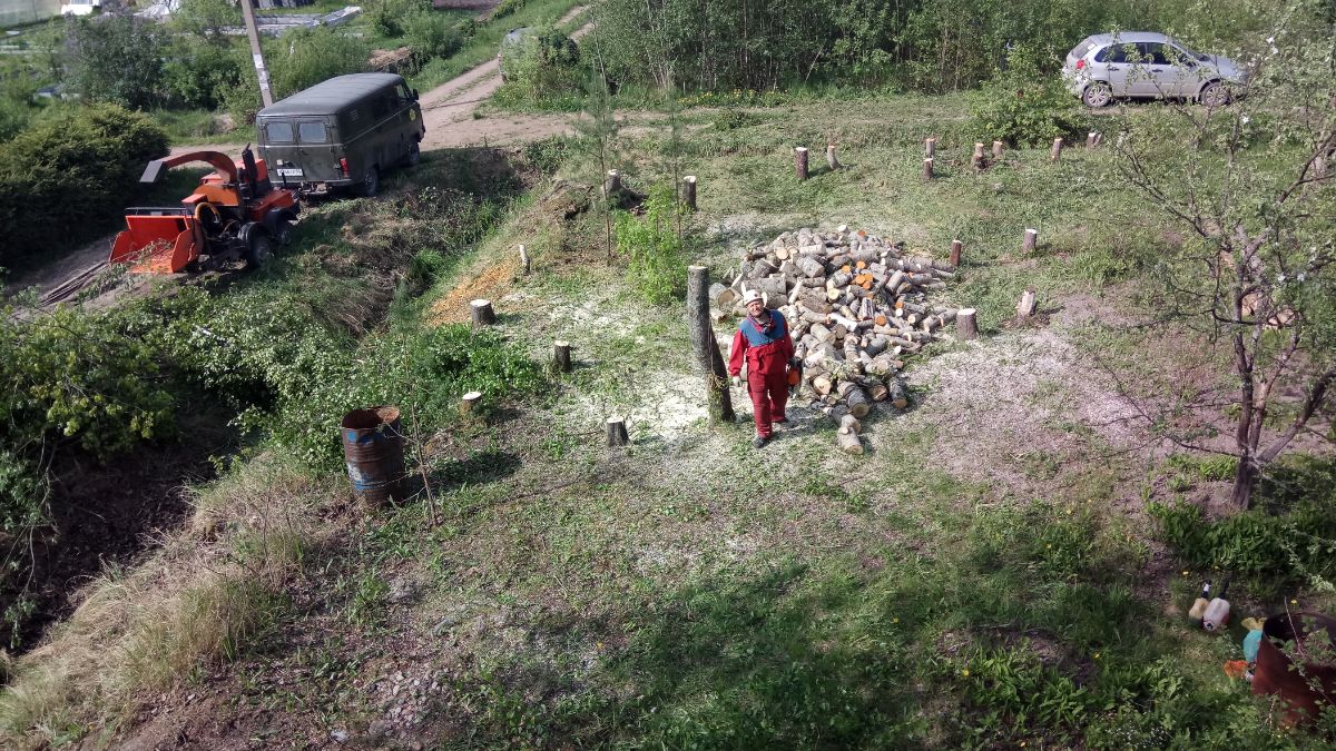 Расчистка частного участка в Киришском районе Ленинградской области