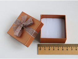 Футляр картонный с лентой на крышке (бронзовый) 60*60*35 мм №12906