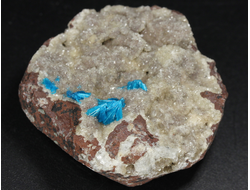 Кавансит, кристаллы на породе, Индия (44*41*20 мм, 52 г) №28637