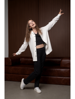 Брюки трикотажные со стрелкой черные