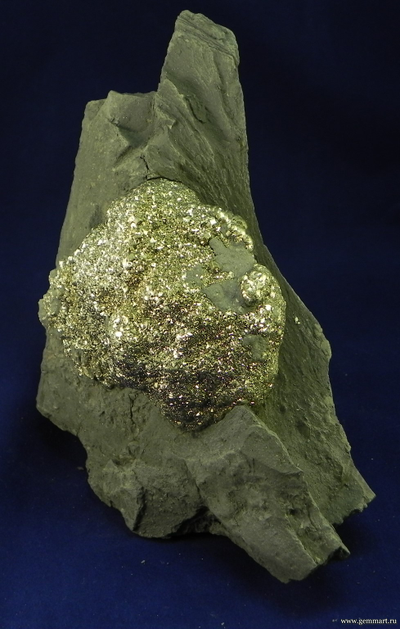 Пирит, конкреция в мергелистой глине. Россия. 150*130*60мм