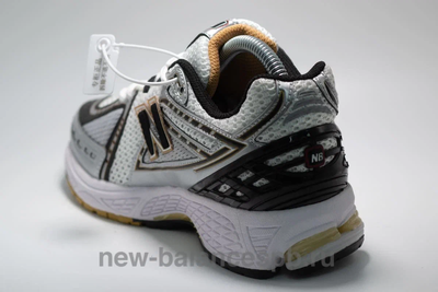 New balance 737 26 top