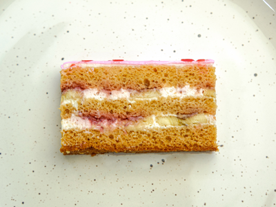 Торт Клубнично-банановый (1 кг)