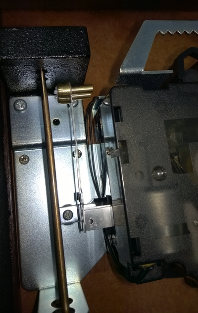 Настенные часы Rhythm CMJ586NR06