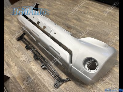 Бампер Toyota Prado 150 серебристый 2013-2017